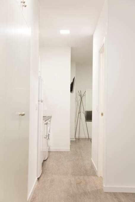 Comodo Y Agradable Estudio En Madrid Centro A2 Exteriör bild