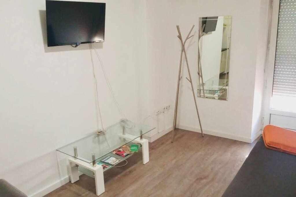 Comodo Y Agradable Estudio En Madrid Centro A2 Exteriör bild